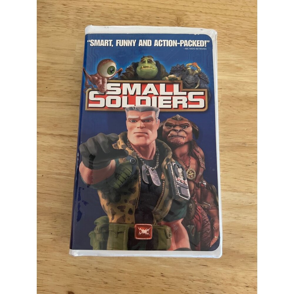 Small Soldiers VHS Movie 1998 Action Comedy Family Film
